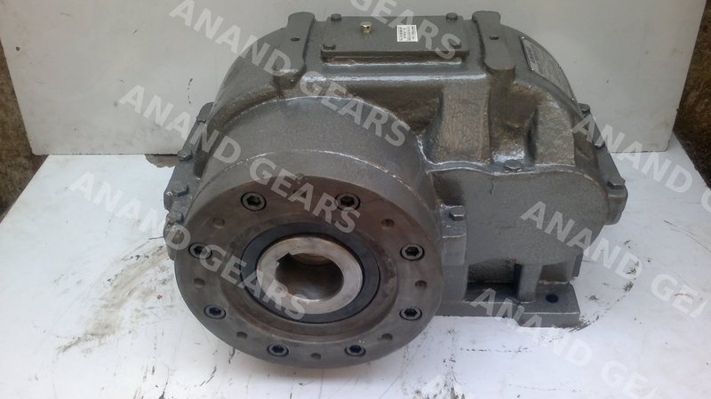 Extruder Gearbox manufactured by Anand Gears, Bhayander — workshop photo 9